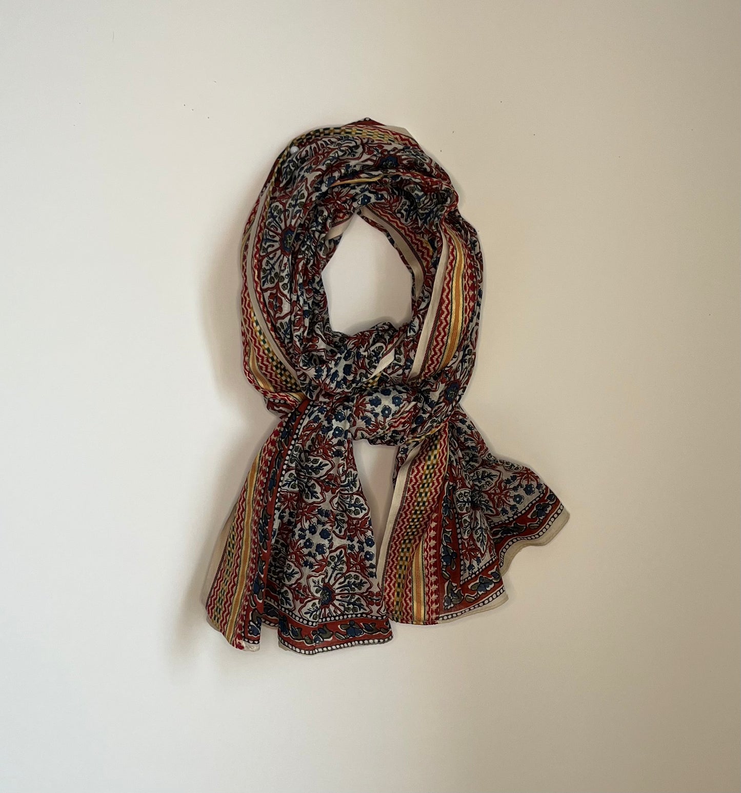 Echarpe en coton block print rosace bordeau