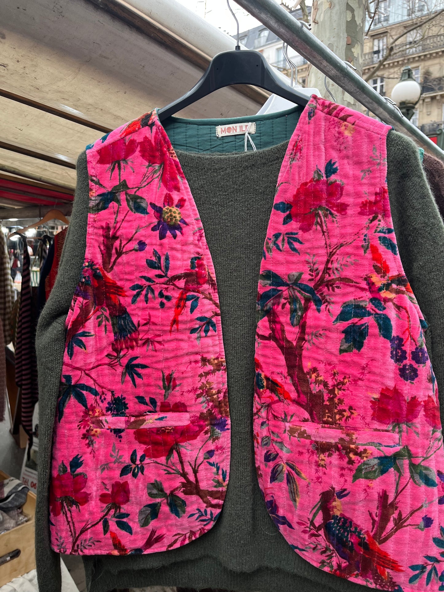 Gilet velours impression oiseau rose